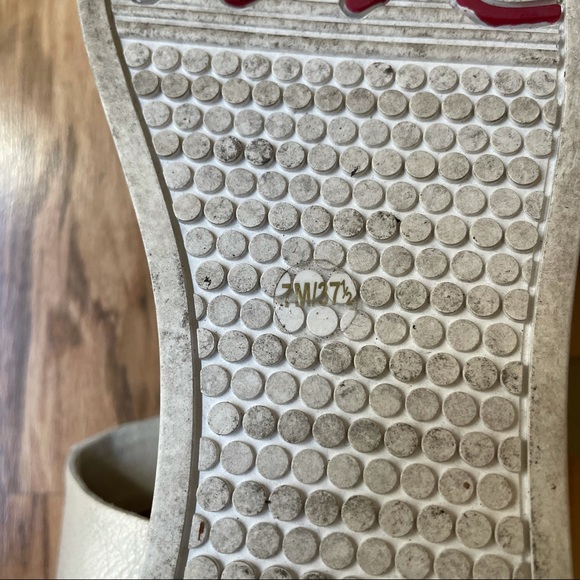 Suede platform sandals - Picture 7 of 8